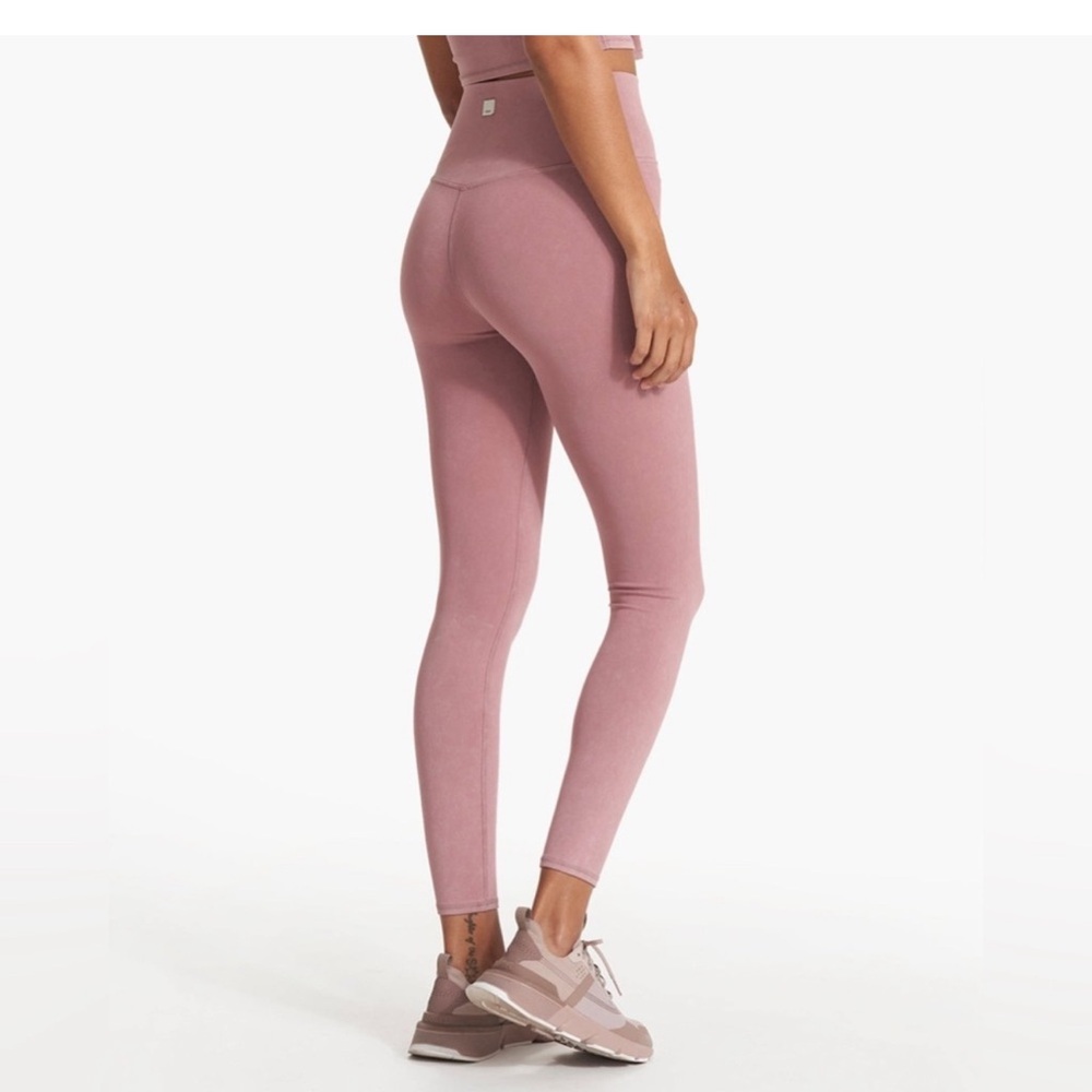 Vuori Washed Studio Legging *NWT M - Picture 2 of 8